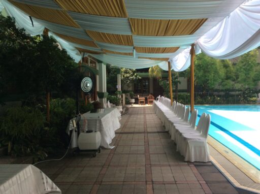 Tenda Roder & Dekorasi