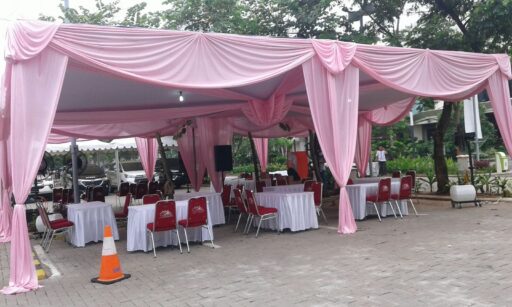 Tenda Roder & Dekorasi