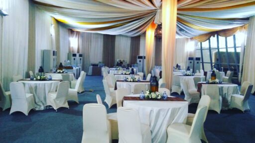 Tenda Roder & Dekorasi