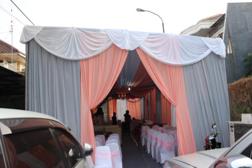 Tenda Roder & Dekorasi